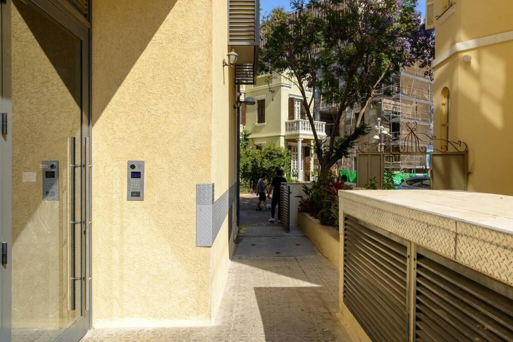 Luxury 2br In New Building By Nahalat Binyamin