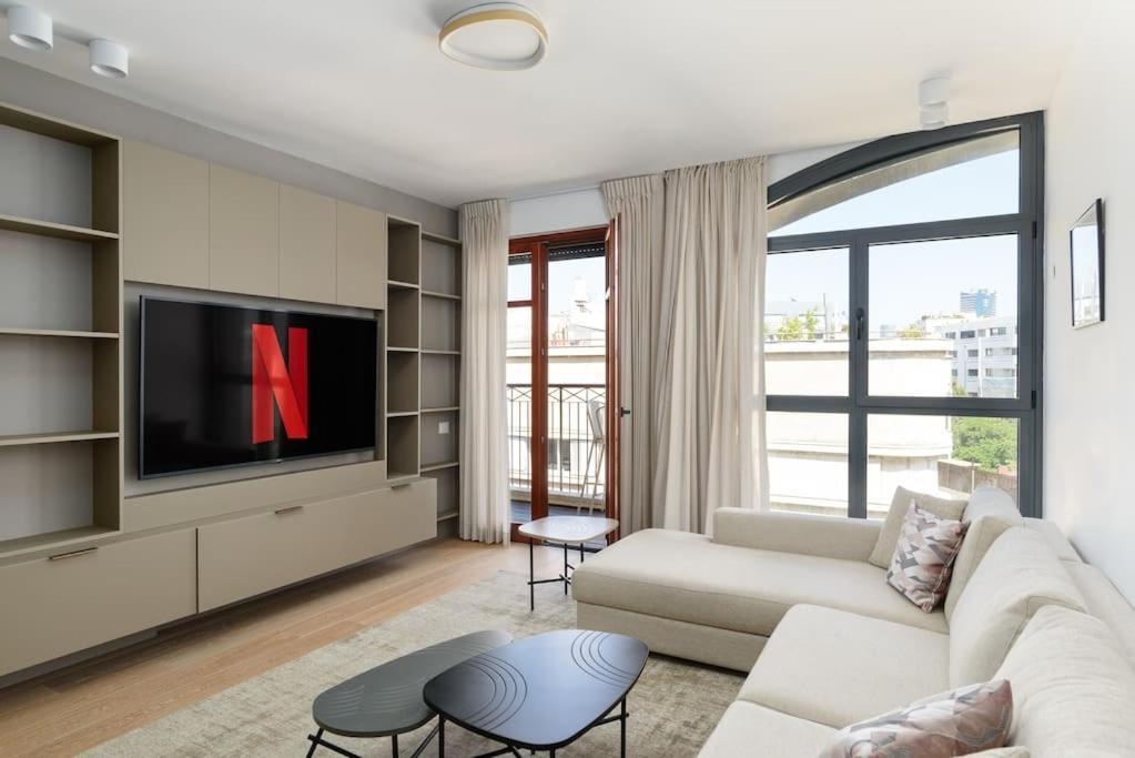 Luxury 2br In New Building By Nahalat Binyamin *